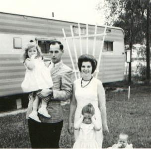 dale_mary_lou_1964_003_kathy_sheri.jpg