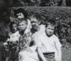 erma_1958_006_loretta_kids.jpg