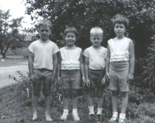 kathy_sheri_1967_001_lingo_boys.jpg