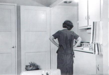 

mary_lou_1960_001.jpg