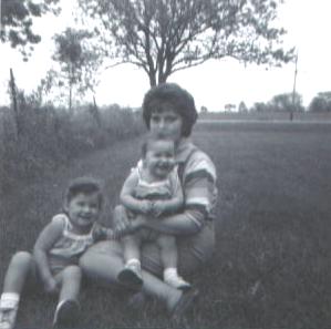 mary_lou_1963_001_kathy_sheri.jpg