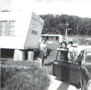 mary_lou_1963_002_lucille_marty.jpg